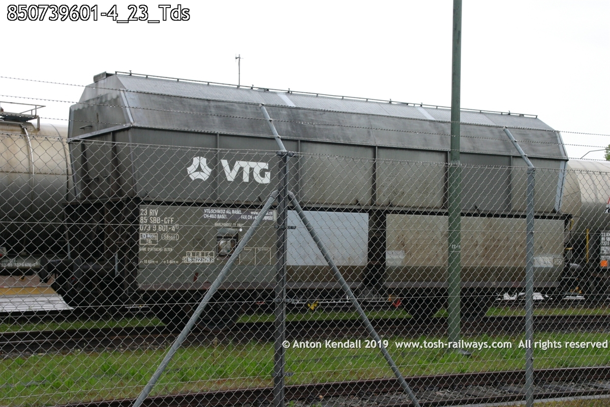 850739601-4_23_Tds.jpg